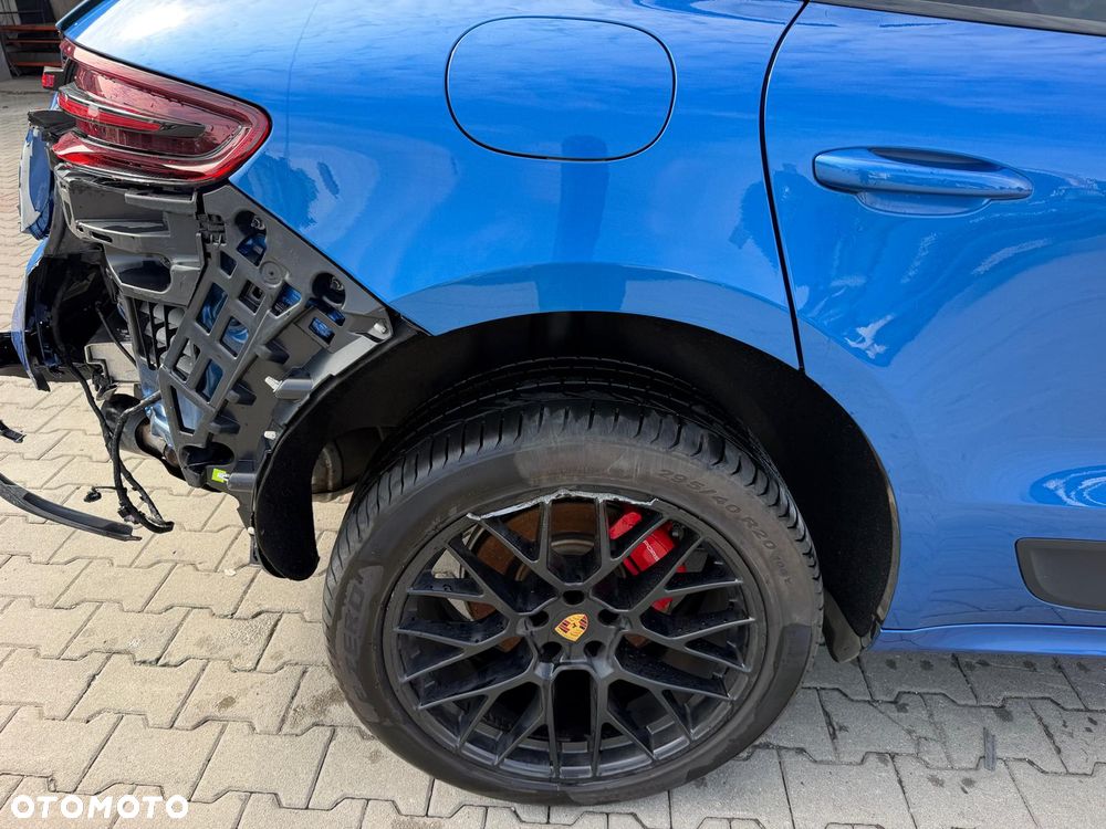 Porsche Macan - 11