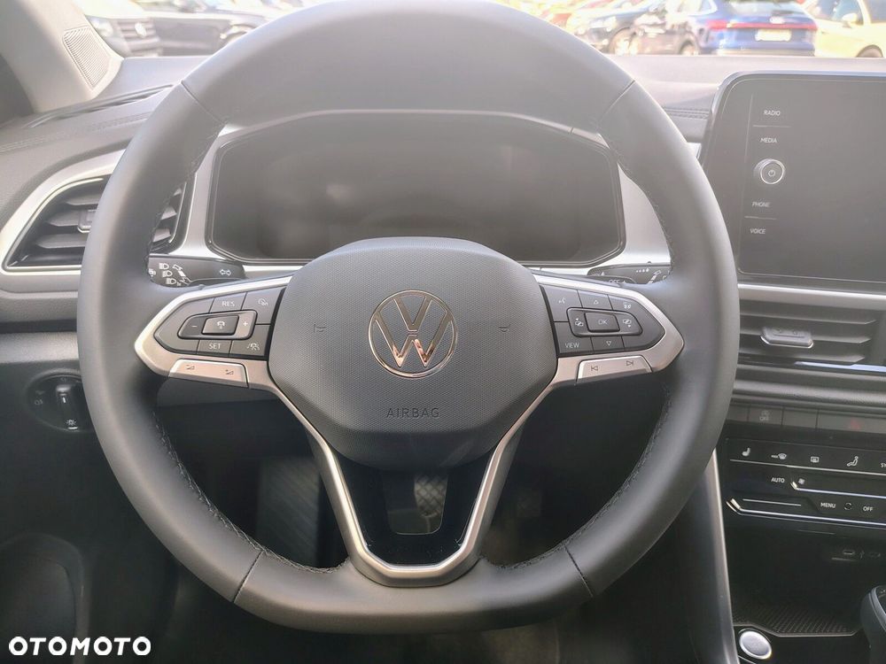 Volkswagen T-Roc - 12