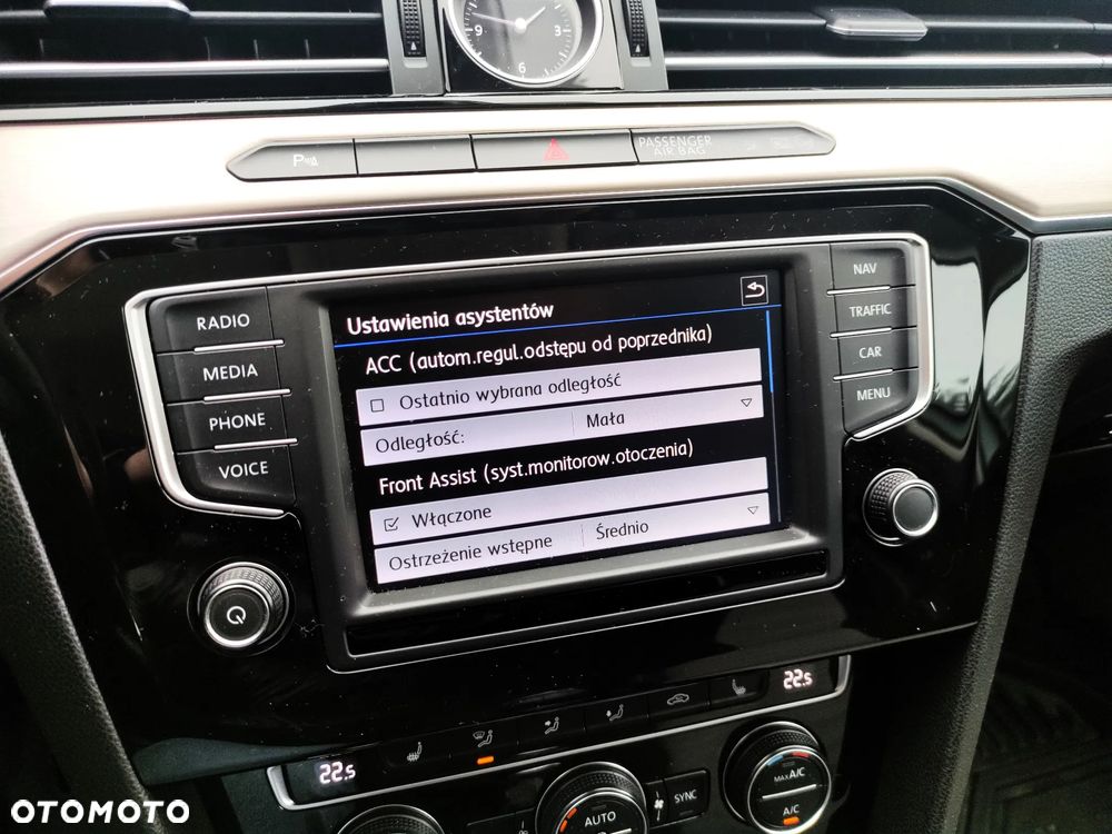 Volkswagen Passat - 10