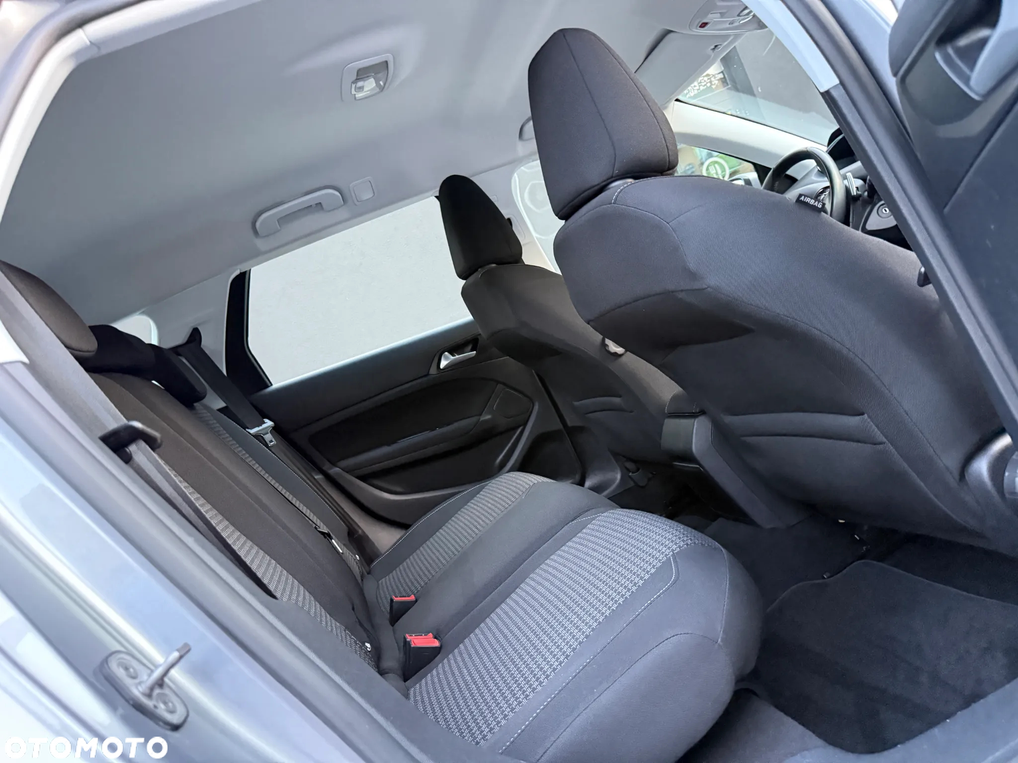 Peugeot 308 1.5 BlueHDi Active Pack Business S&S EAT8 - 26