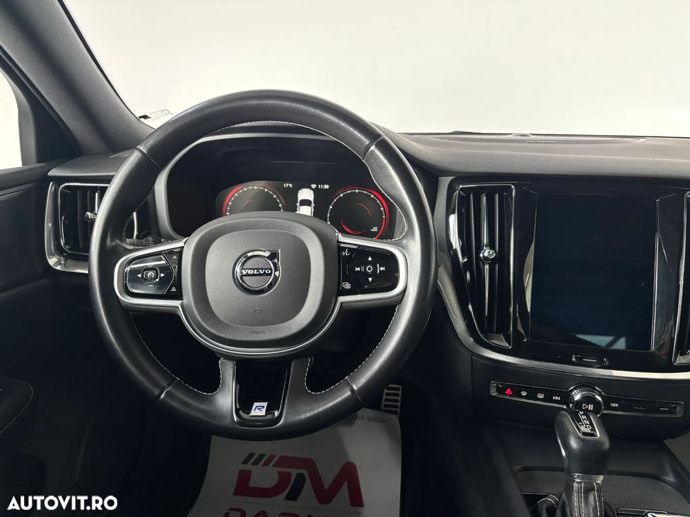 Volvo V60 T6 AWD Geartronic R-Design - 10