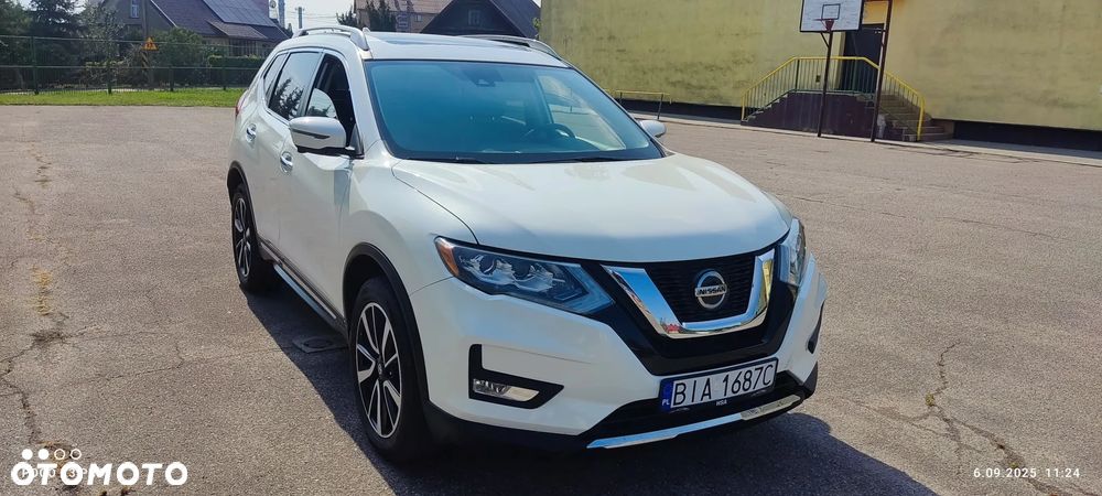Nissan Rogue - 8
