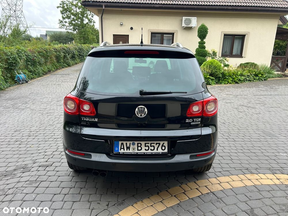 Volkswagen Tiguan 2.0 TDI DPF 4Motion BlueMotion Technology Exclusive - 6