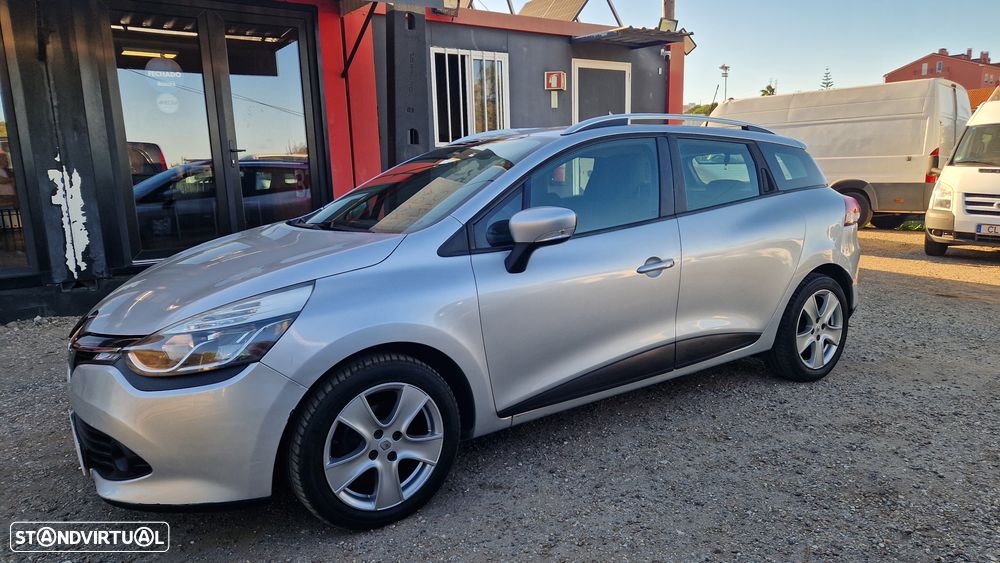 Renault Clio Sport Tourer 1.5 dCi Dynamique S - 4