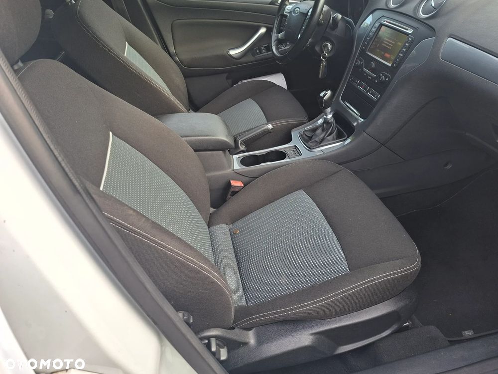 Ford Mondeo 1.6 TDCi Titanium - 14