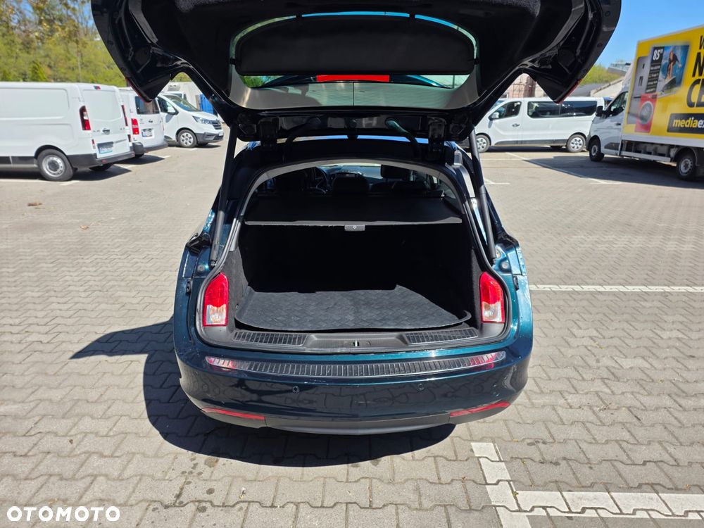 Opel Insignia - 9