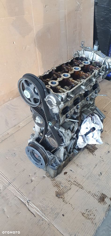 Silnik słupek blok silnika VW Passat B6 2.0 FSI BLR - 3
