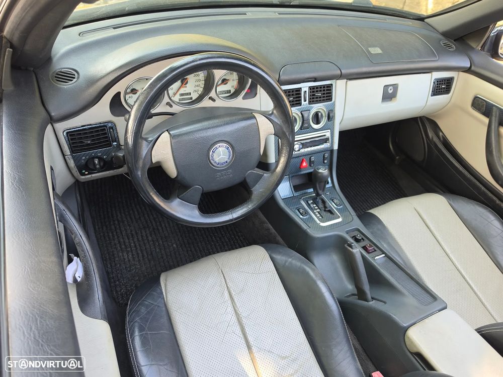 Mercedes-Benz SLK 200 - 25