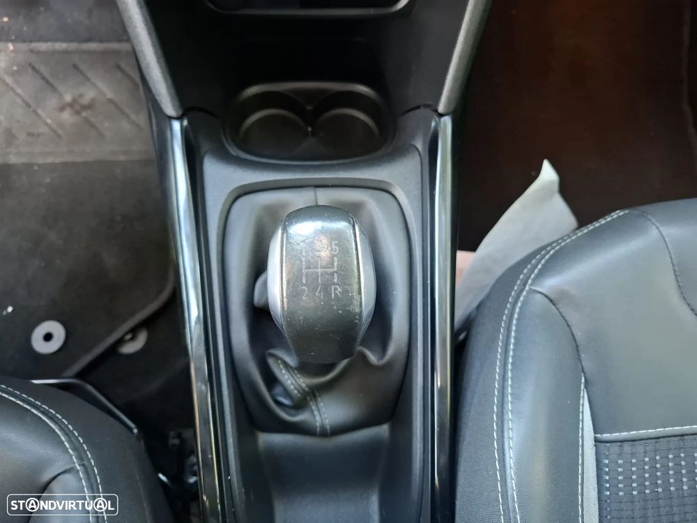 Peugeot 2008 1.6 BlueHDi Allure - 39