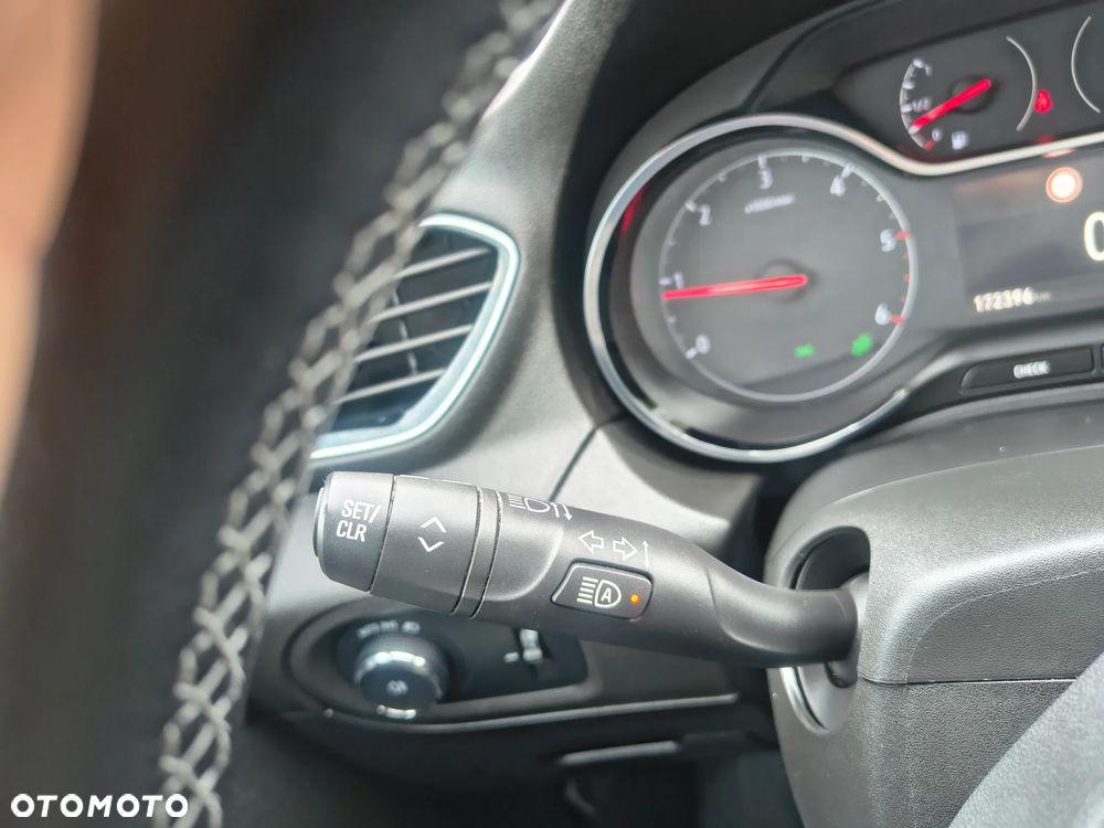 Opel Grandland X 1.6 D Start/Stop Dynamic - 27