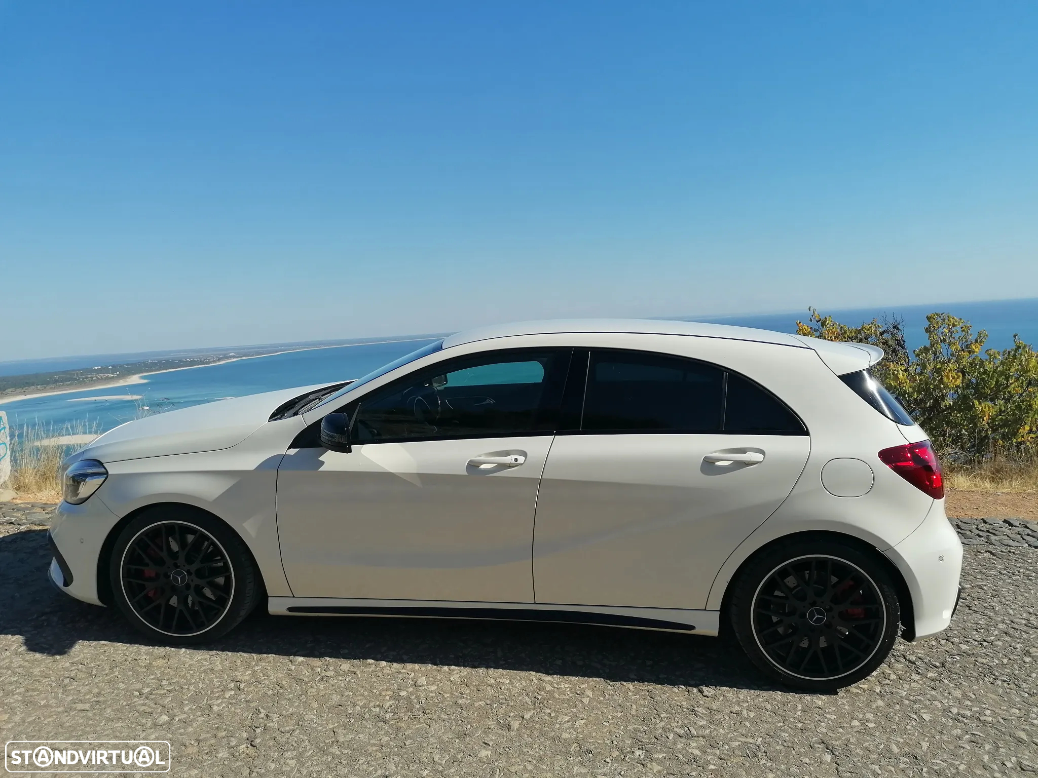 Mercedes-Benz A 45 AMG 4-Matic - 2