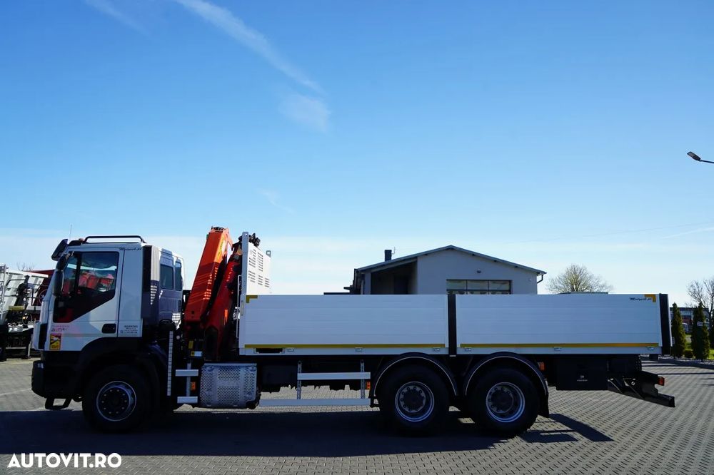 Iveco TRAKKER 410 / LIVRARE - 6,5 M + PALFINGER PK 19.001 SLD / PODEA RESISTENTĂ / 3 LOCURI / TELECOMANDĂ/ - 8