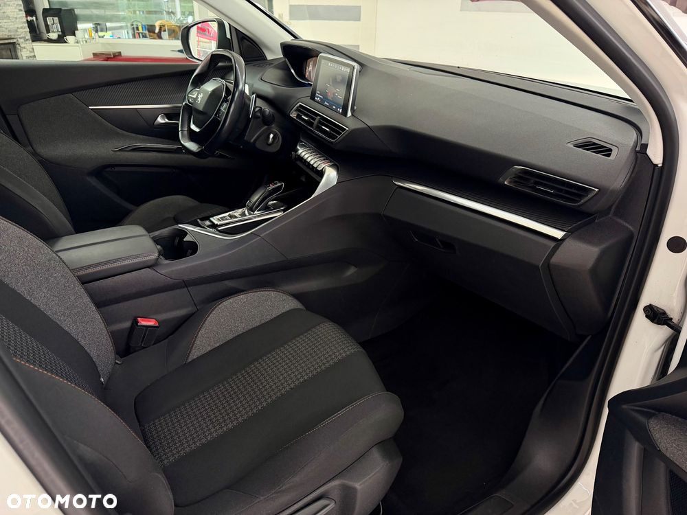 Peugeot 3008 1.6 BlueHDi Allure S&S EAT6 - 5