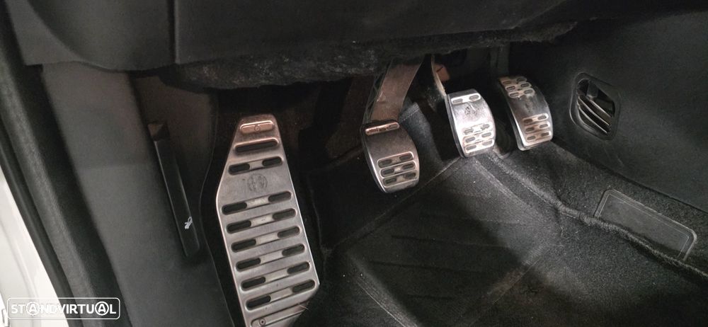 Alfa Romeo Giulietta 1.6 JTDm Exclusive - 22