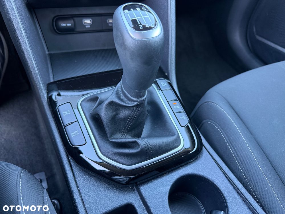 Kia Sportage 1.6 T-GDI 2WD Spirit - 27