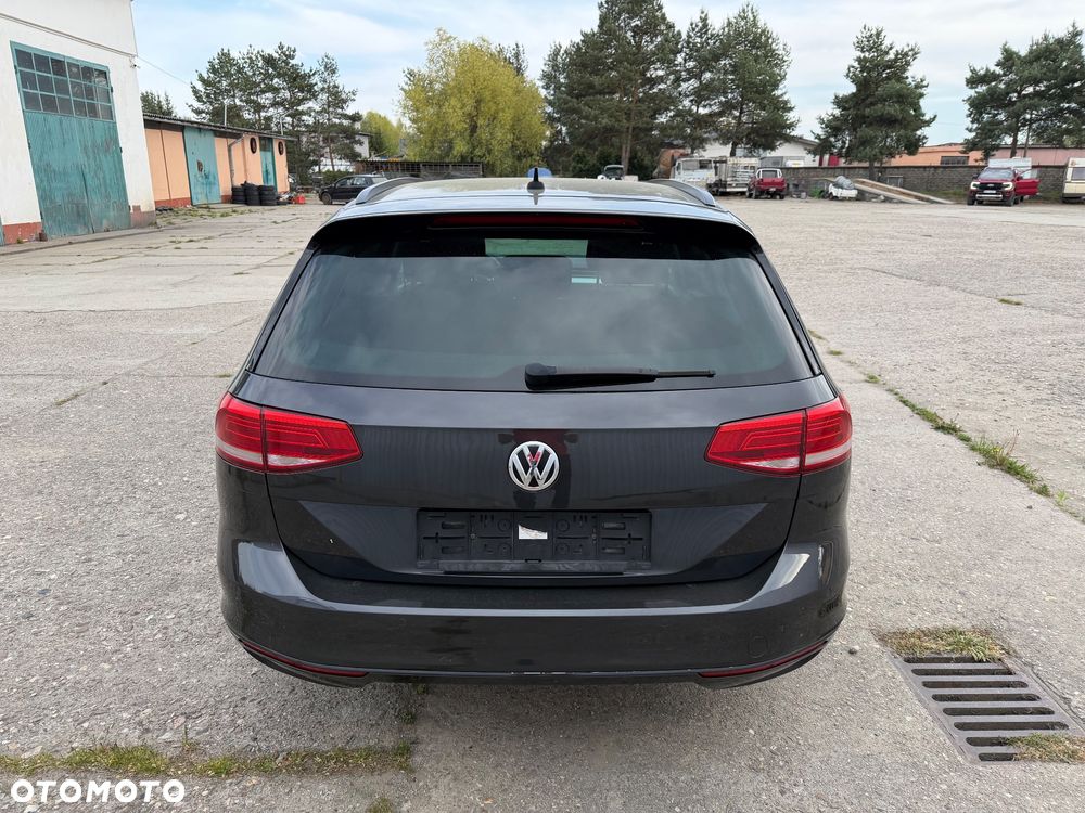Volkswagen Passat Variant 2.0 TDI SCR DSG Highline - 4