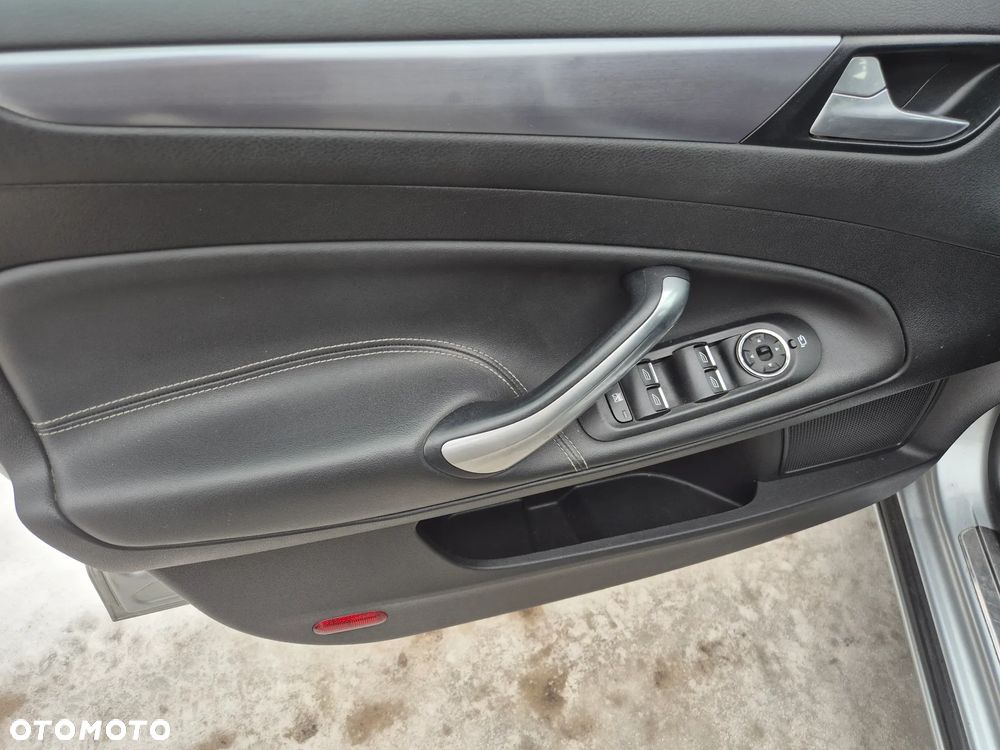 Ford Mondeo 2.0 TDCi Titanium X - 19