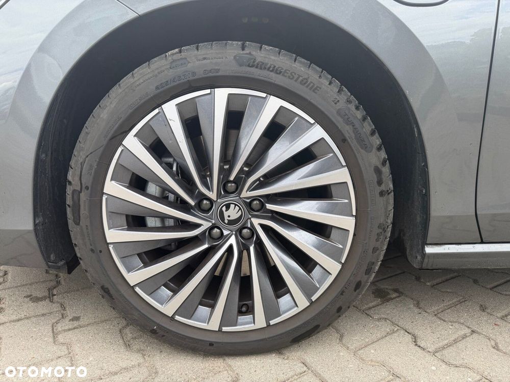 Skoda Superb 1.5 TSI Plug-in Hybrid L&K DSG - 32