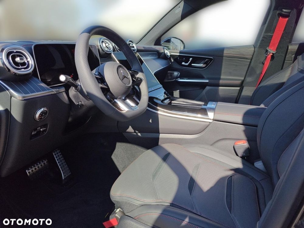 Mercedes-Benz GLC - 13