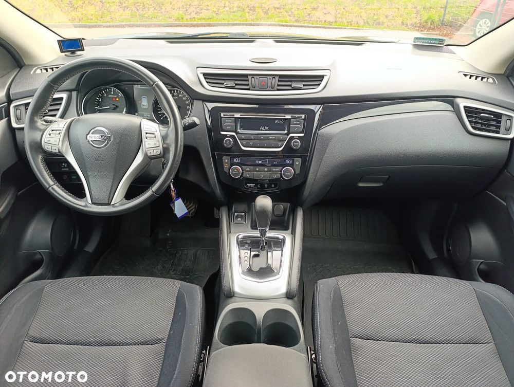 Nissan Qashqai 1.2 DIG-T Acenta Xtronic - 17