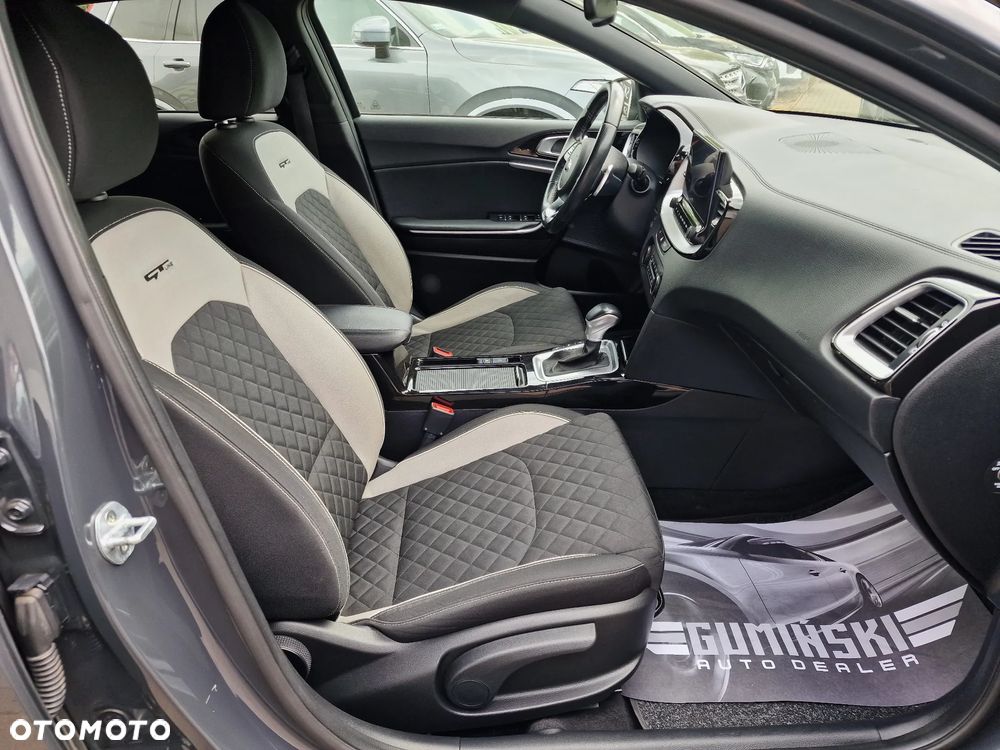 Kia ProCeed 1.6 CRDi GT Line DCT - 26