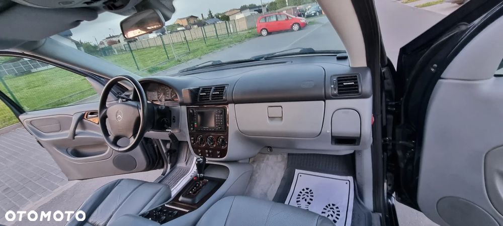 Mercedes-Benz ML - 27