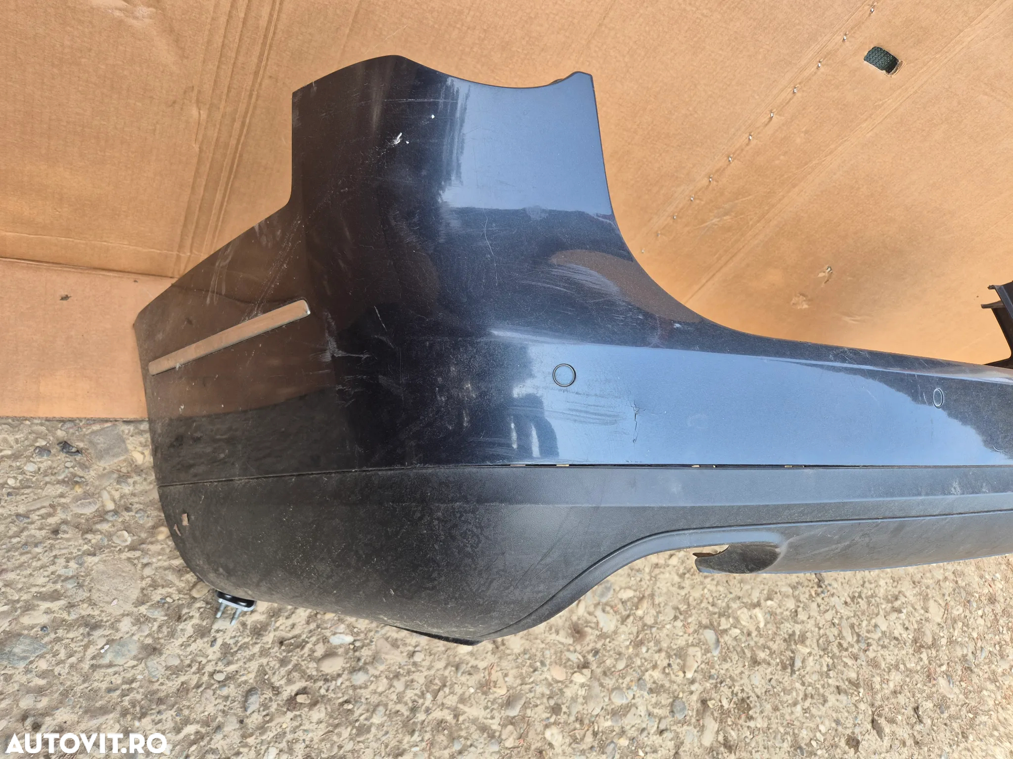 BARA SPATE CU GAURI SENZOR VW PASSAT B6 BREAK - 3