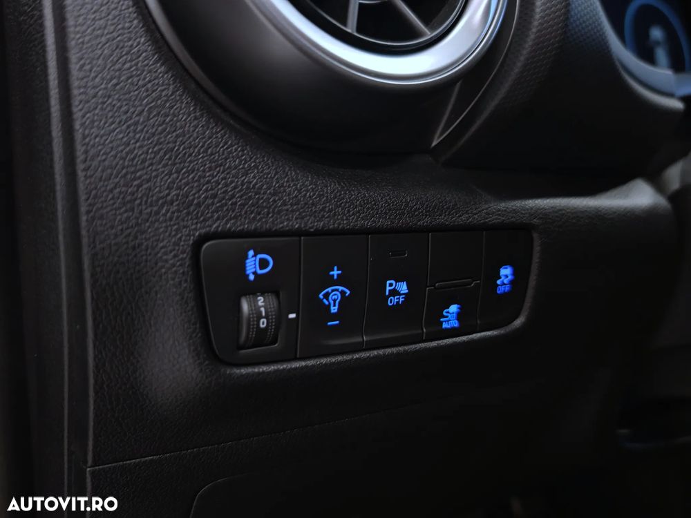 Hyundai KONA EV Select - 26