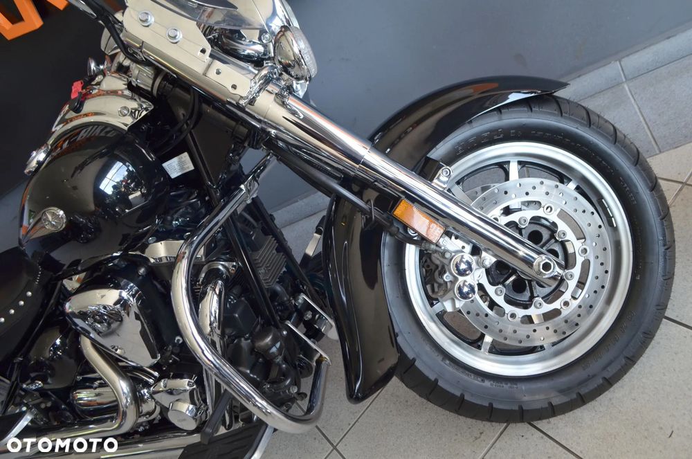 Yamaha Road Star - 9