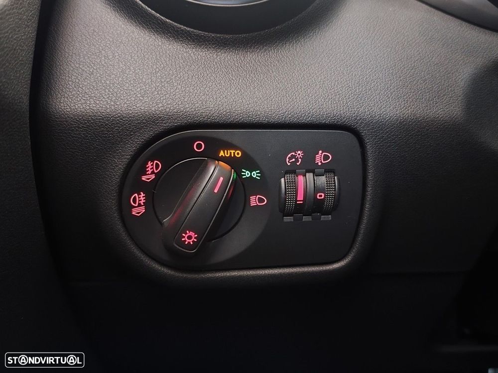 Audi A1 Sportback 1.0 TFSI Design - 22