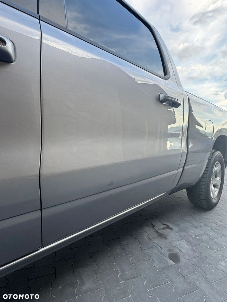 Dodge RAM 1500 5.7 4x4 - 12