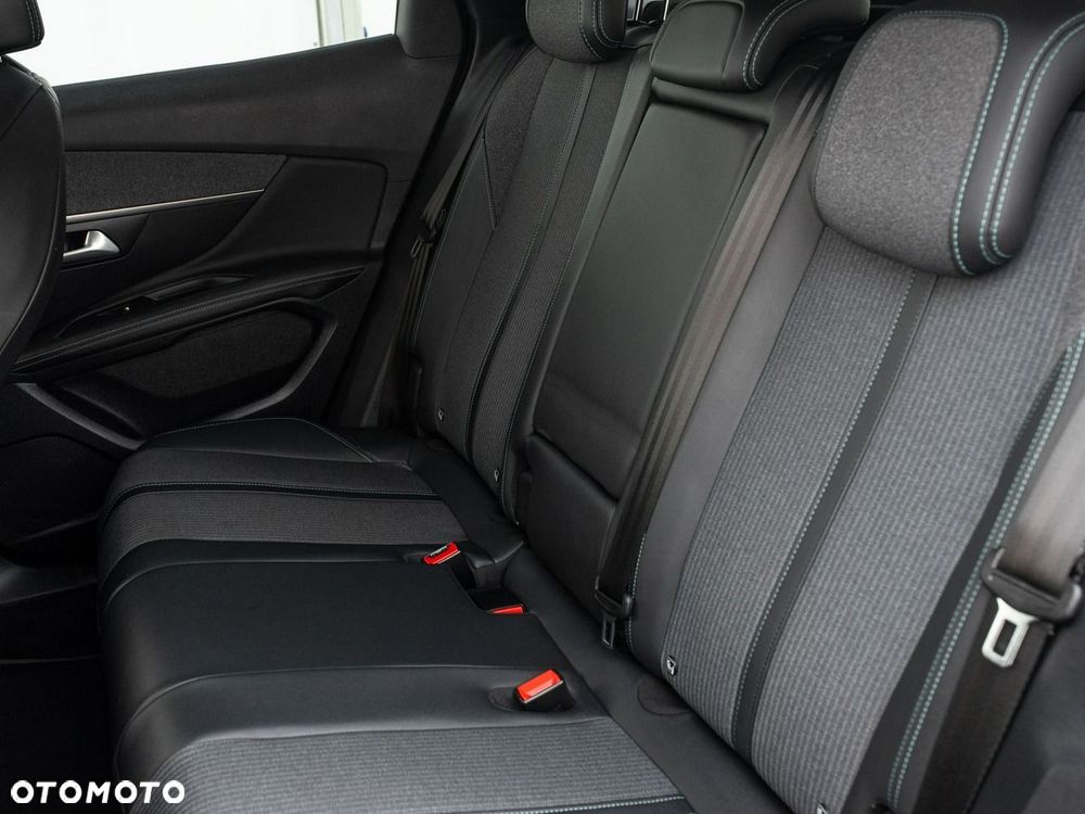 Peugeot 3008 1.5 BlueHDi Allure Pack S&S EAT8 - 28