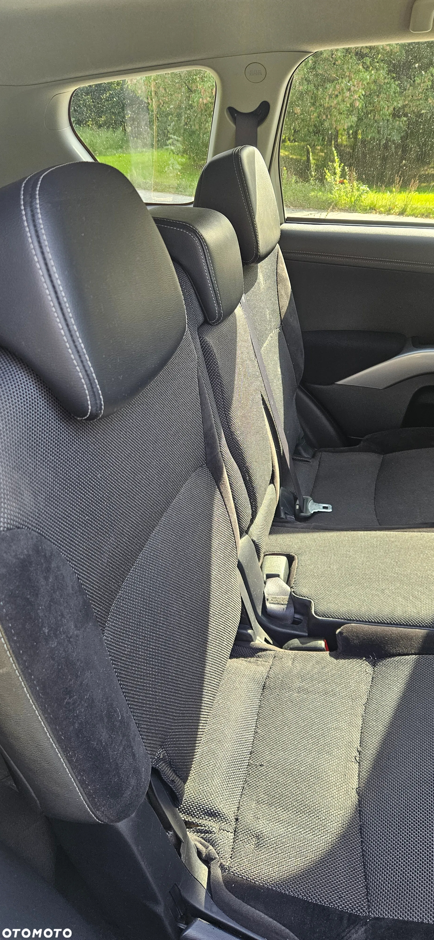 Mitsubishi Outlander 2.0 Intense + 2WD EU5 - 35
