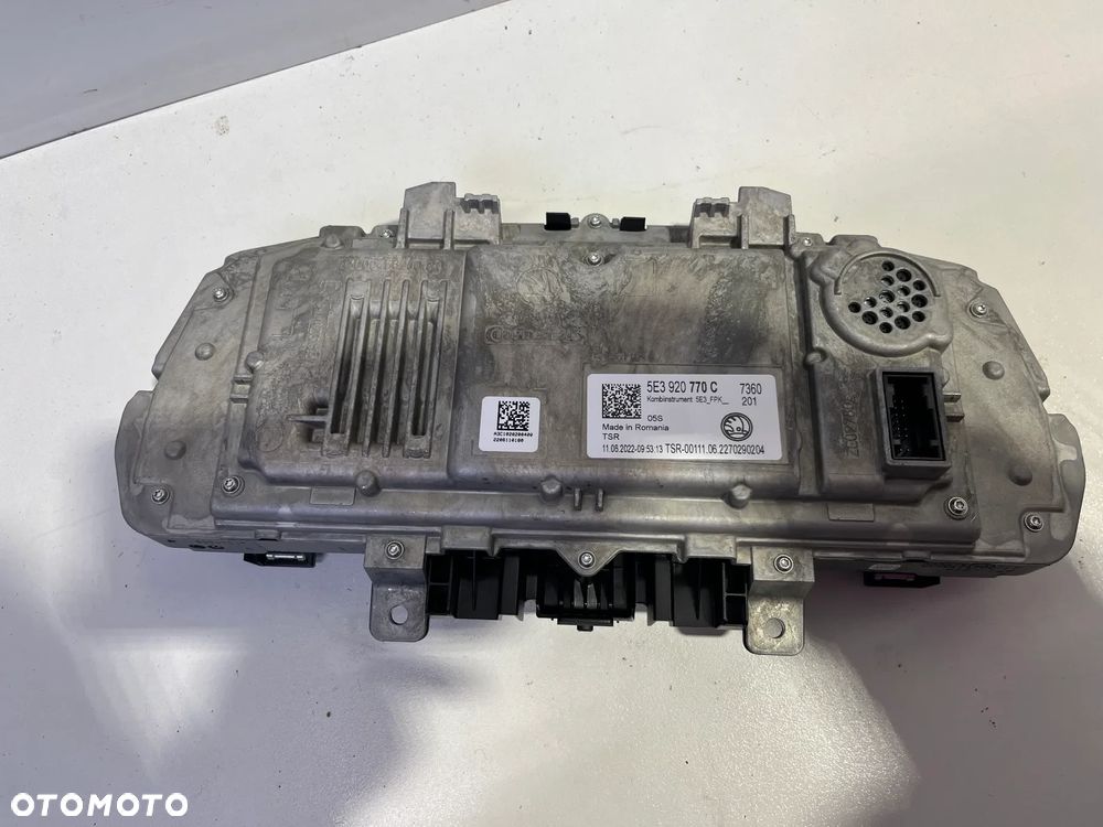 SKODA OCTAVIA IV LICZNIK  5E3920770C 22ROK - 2