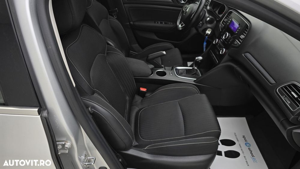 Renault Megane - 19