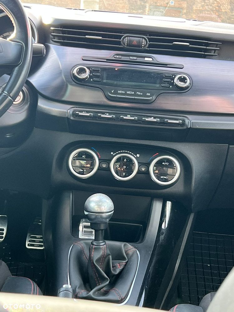 Alfa Romeo Giulietta 1.4 TB Distinctive - 5