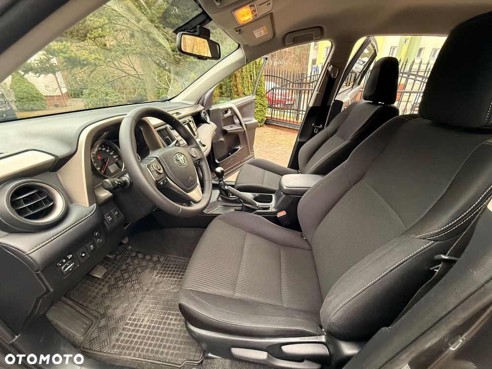 Toyota RAV4 2.0 D-4D Premium - 6