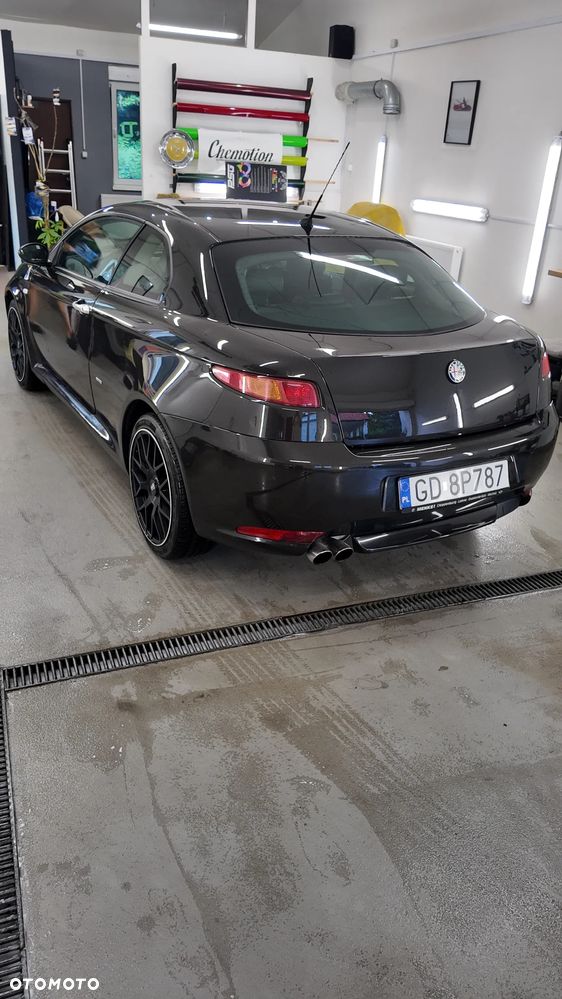 Alfa Romeo GT 2.0JTS Distinctive - 6