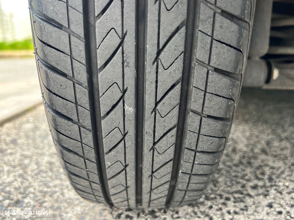 Peugeot 107 1.0 Trendy - 24