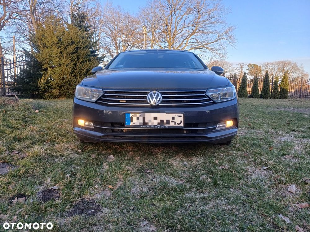 Volkswagen Passat 2.0 TDI SCR DSG Comfortline - 1