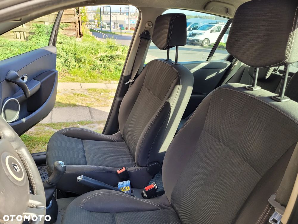 Renault Clio 1.2 TCE Expression - 10