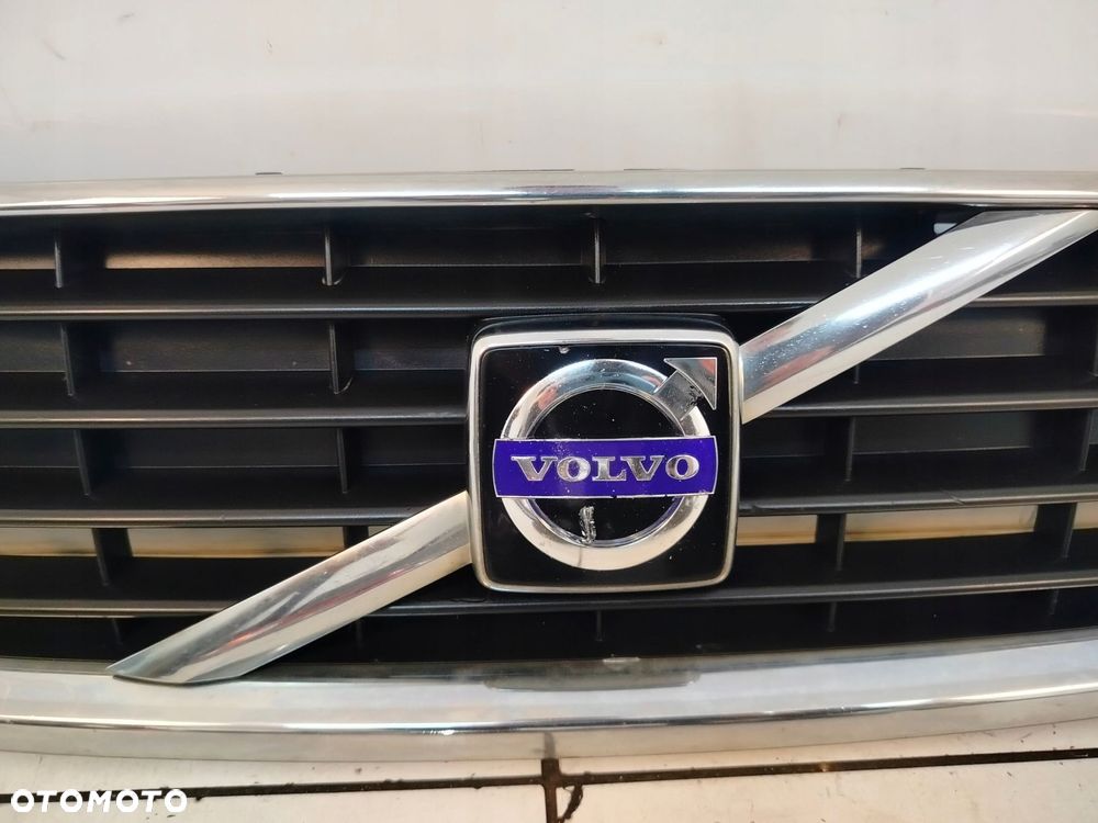 volvo v50 lift 07r- grill atrapa chłodnicy - 4