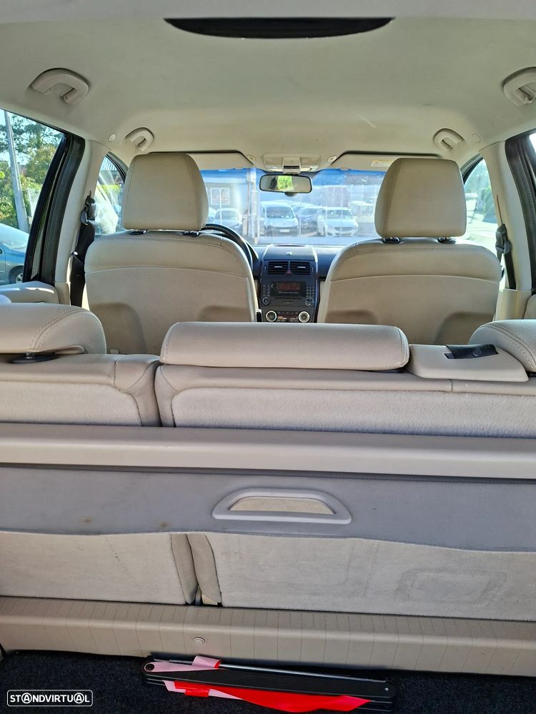 Mercedes-Benz A 150 Elegance Automatic - 12