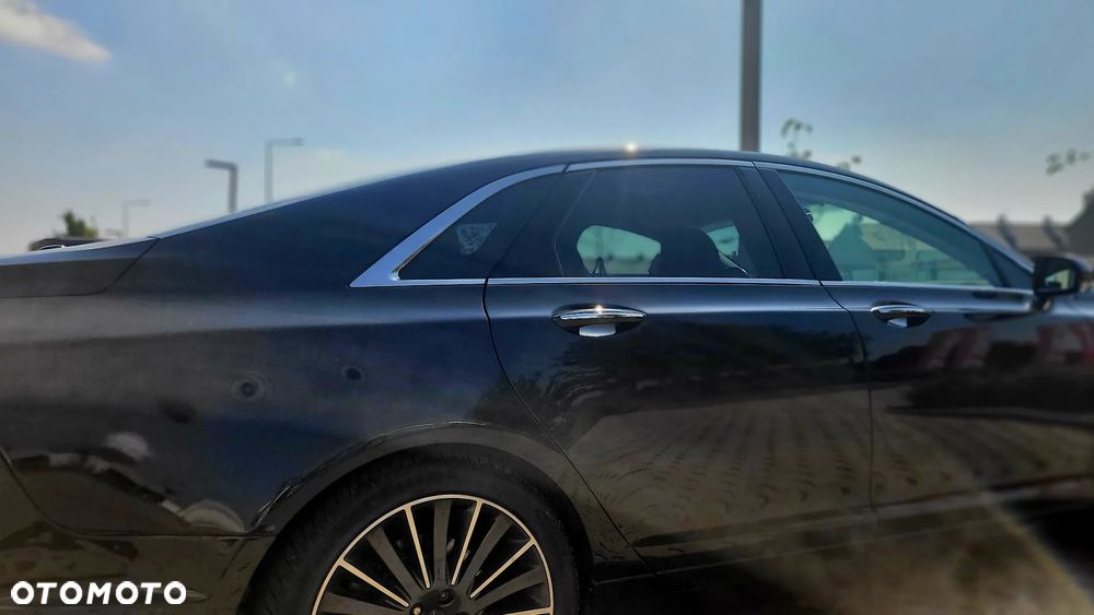Lincoln MKZ - 4