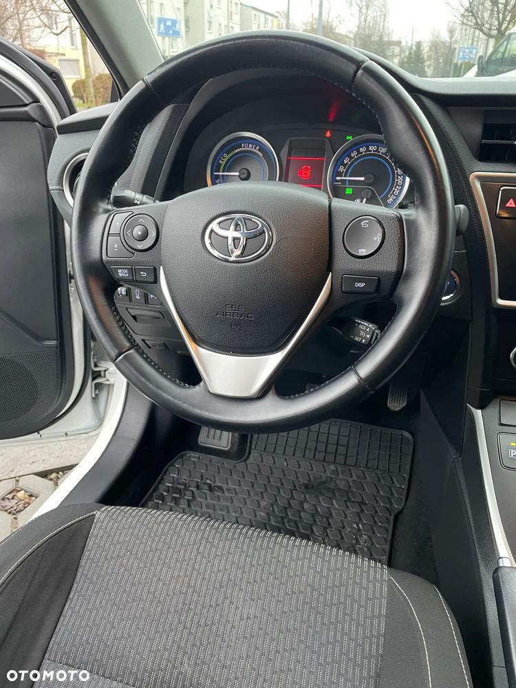 Toyota Auris 1.8 HSD Prestige - 15