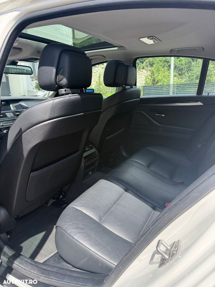 BMW Seria 5 525d Sport-Aut. - 21