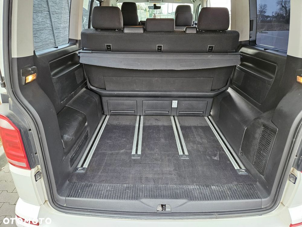 Volkswagen Multivan 2.0 TDI L1 Highline DSG - 24