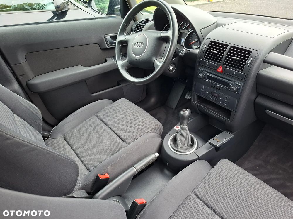 Audi A2 1.6 FSI - 22