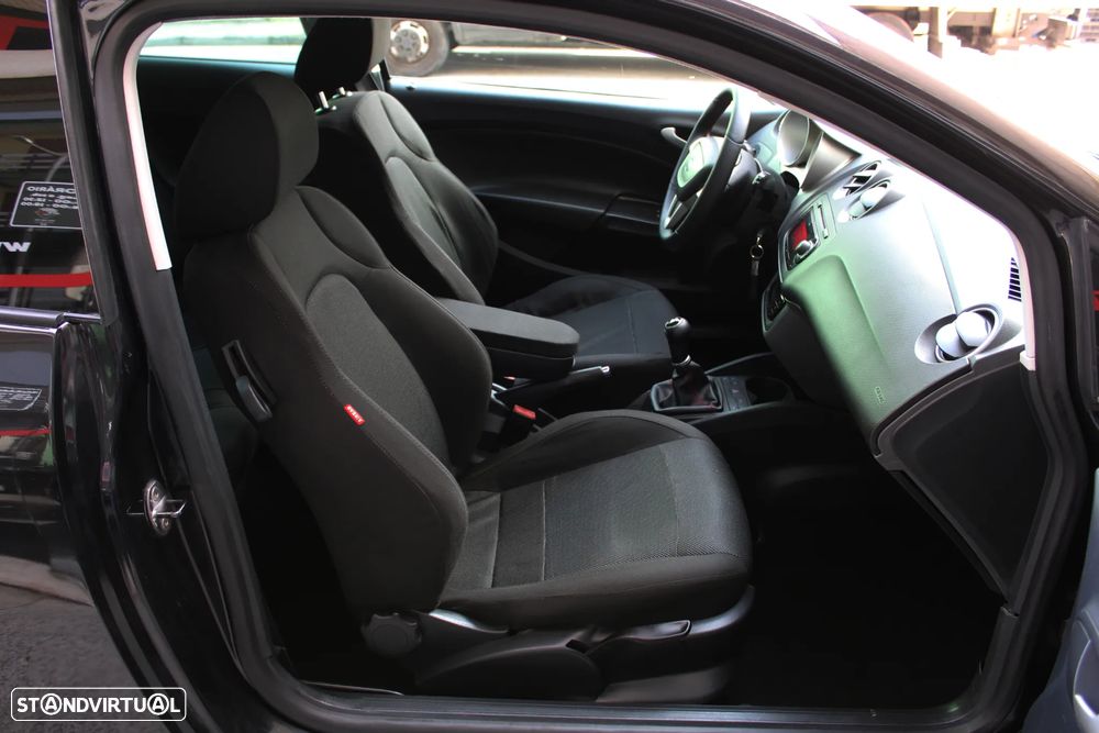 SEAT Ibiza 1.6 TDI Sport DPF - 29