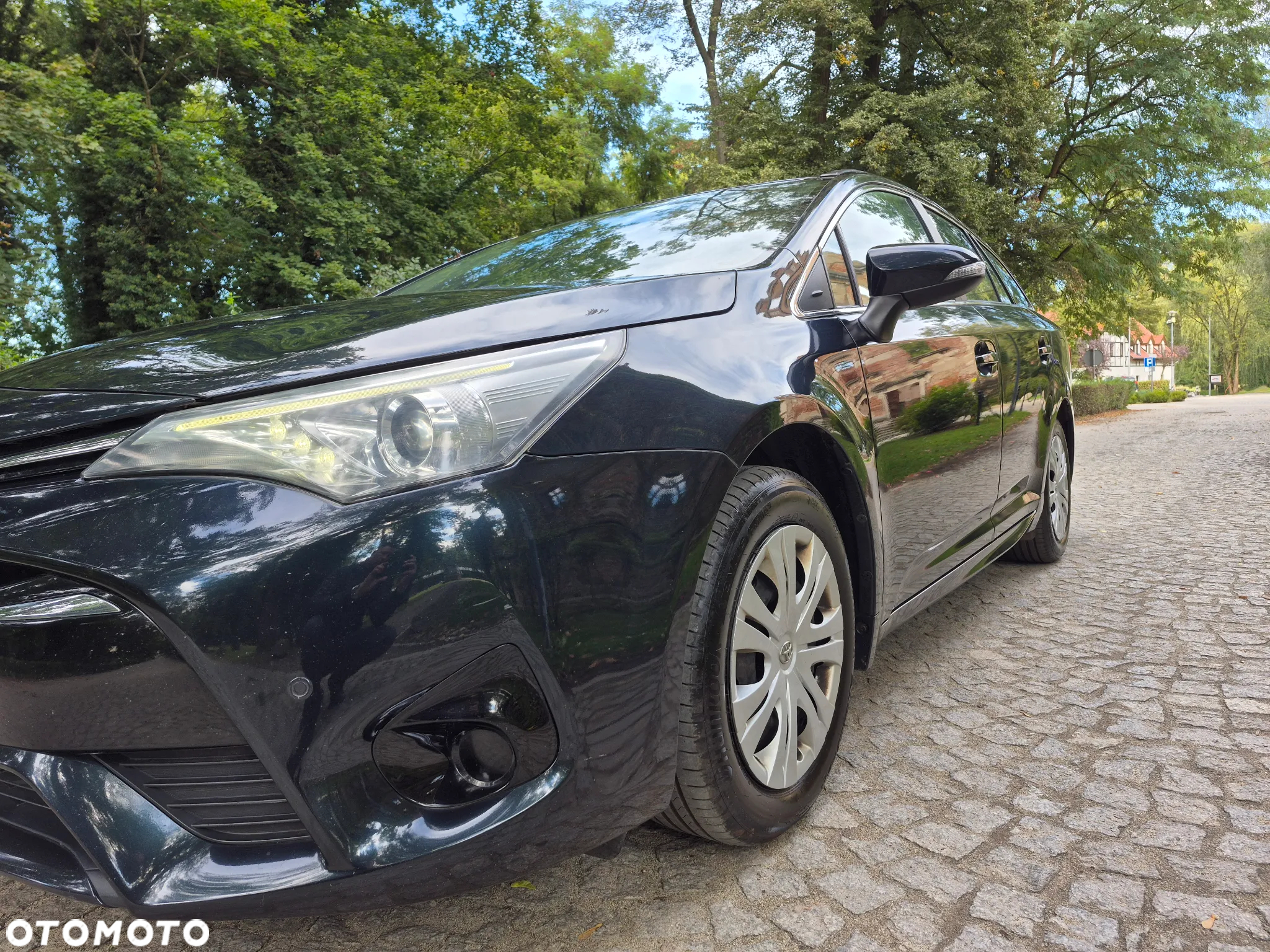 Toyota Avensis Combi 1.8 Comfort - 10
